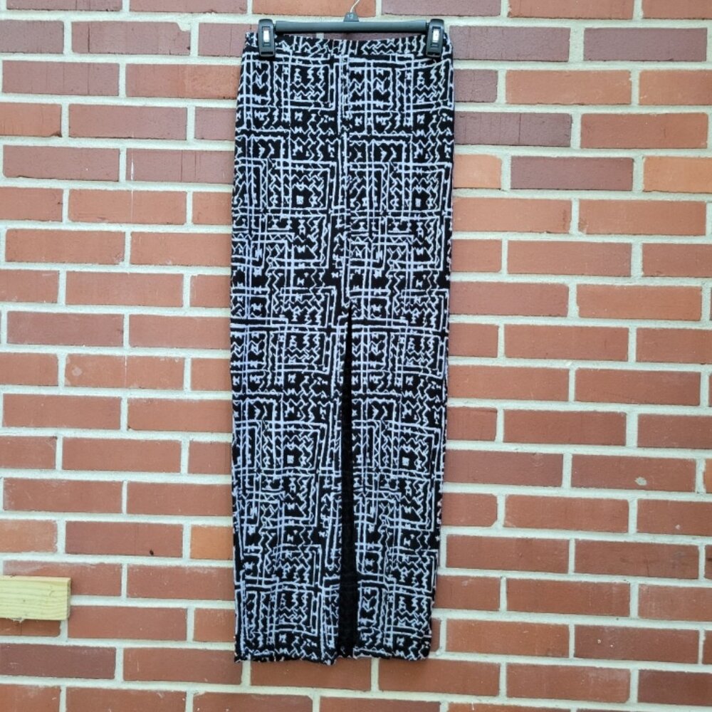Women's Black and White Comfy Maxi Skirt - By Silence + Noise - Size S
